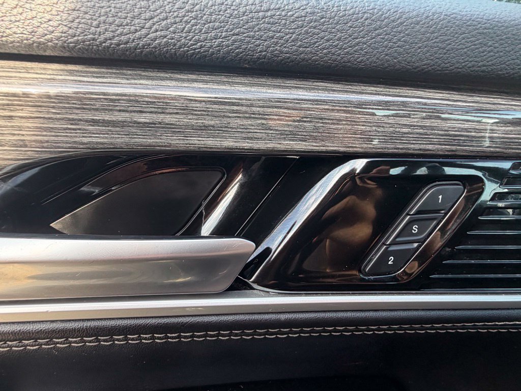 Used 2022 Jeep Wagoneer Series II AWD/4WD image 46