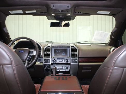 Used 2018 Ford F150 King Ranch w/ Equipment Group 601A Luxury AWD/4WD image 22