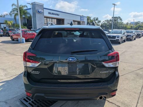 Used 2023 Subaru Forester Limited AWD/4WD image 5