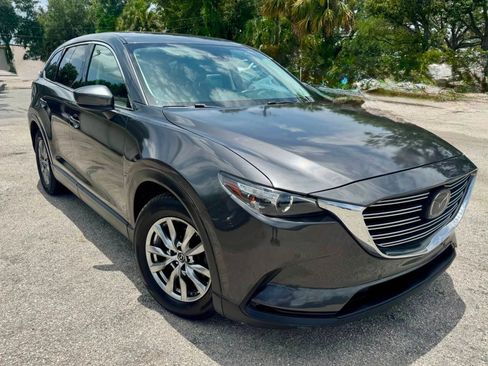 Used 2019 MAZDA CX-9 Touring w/ Touring Premium Package FWD image 2