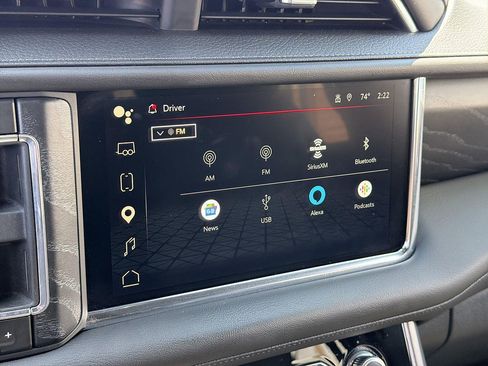 Used 2024 GMC Yukon Denali AWD/4WD image 12