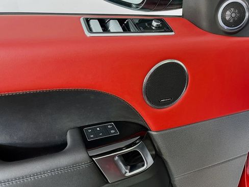 Used 2022 Land Rover Range Rover Sport HST image 27