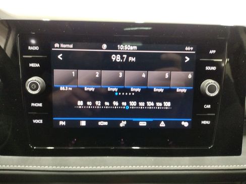 New 2025 Volkswagen Taos SE image 26