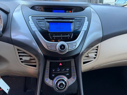 Used 2013 Hyundai Elantra GLS w/ Preferred Pkg FWD image 34