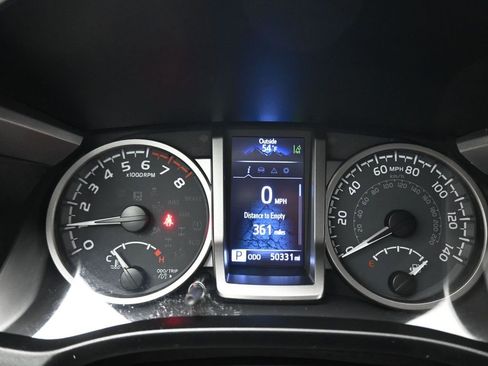 Used 2021 Toyota Tacoma SR5 image 28