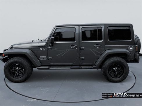 Used 2018 Jeep Wrangler Unlimited Sport S image 8