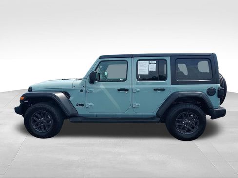 Used 2024 Jeep Wrangler Unlimited Sport AWD/4WD image 2