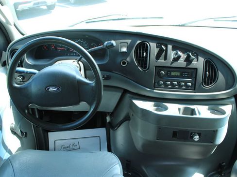 Used 2007 Ford E-250 and Econoline 250 RWD image 17