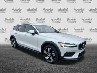 Used 2023 Volvo V60 B5 Cross Country Plus w/ Climate Package video 2