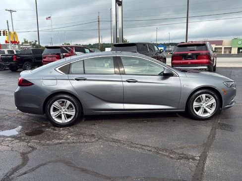 Used 2020 Buick Regal Preferred FWD image 6