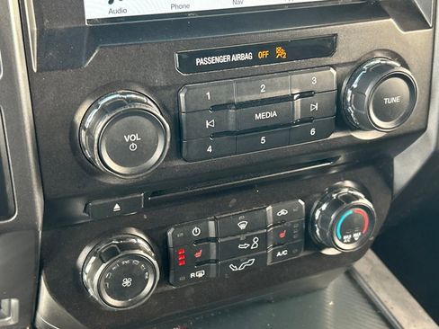 Used 2018 Ford F150 XLT w/ Equipment Group 302A Luxury image 13