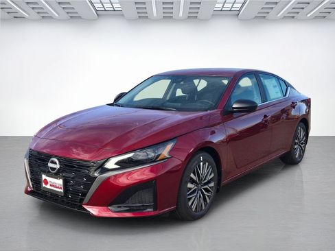 New 2026 Nissan Altima 2.5 SV FWD image 8