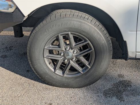 Used 2017 RAM 1500 Tradesman w/ Popular Equipment Group image 12