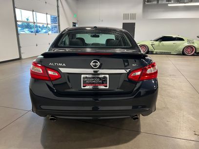 Used 2016 Nissan Altima 2.5 SL w/ 2.5 Technology w/LED Package