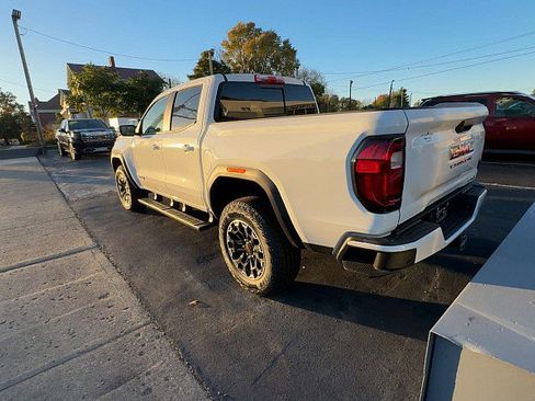 New 2026 GMC Canyon AT4 w/ AT4 Premium Package image 5