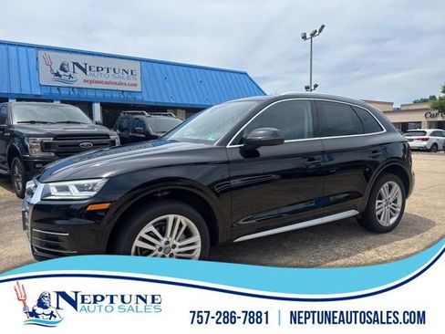 Used 2018 Audi Q5 2.0T Premium Plus w/ Premium Plus Package AWD/4WD image 1