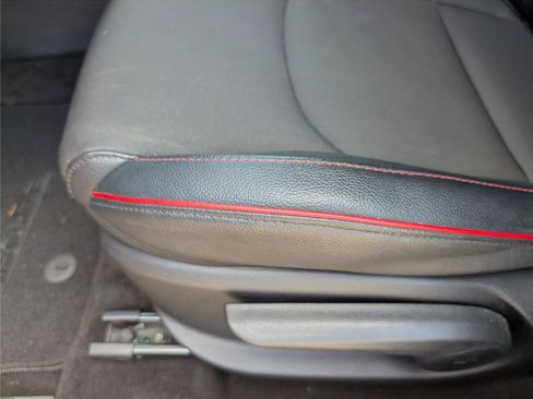 Used 2022 Kia Forte GT w/ GT Technology Package FWD image 16