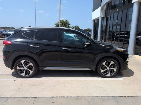 Used 2017 Hyundai Tucson Limited FWD image 4