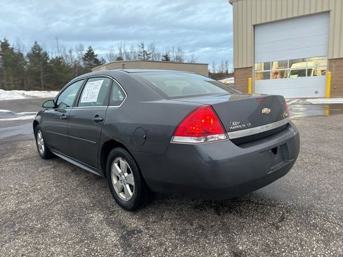 Used 2011 Chevrolet Impala LT image 18