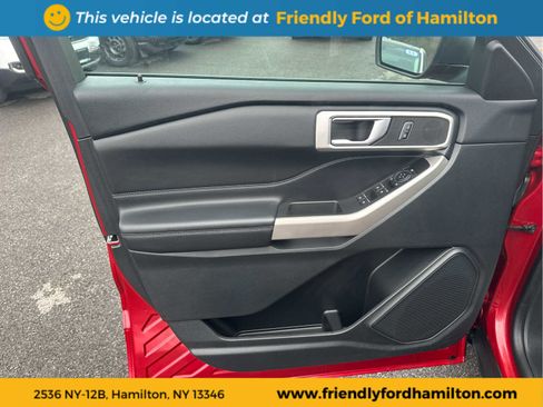 Used 2022 Ford Explorer XLT image 23