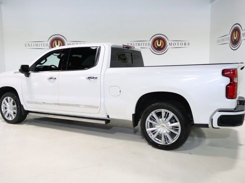 Used 2023 Chevrolet Silverado 1500 High Country image 34
