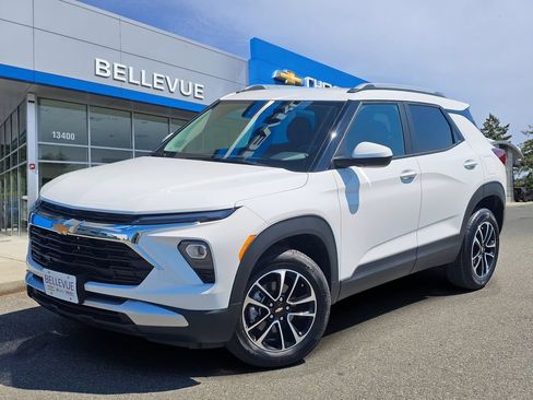 New 2026 Chevrolet TrailBlazer LT AWD/4WD image 1