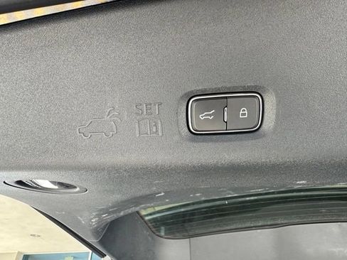 Certified 2025 Ford Expedition Max Active RWD image 38