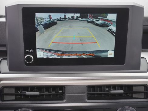 Certified 2025 Toyota 4Runner SR5 AWD/4WD image 15