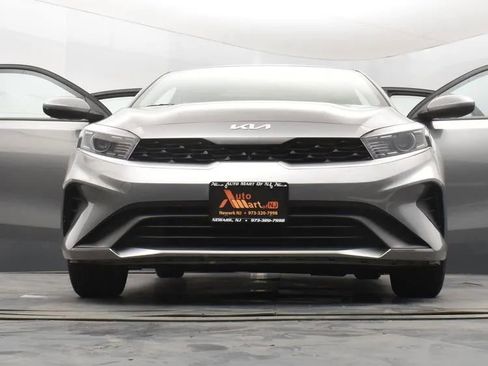 Used 2023 Kia Forte LXS FWD image 11