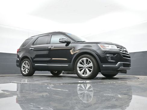 Used 2019 Ford Explorer Limited w/ Class III Trailer Tow Package image 48