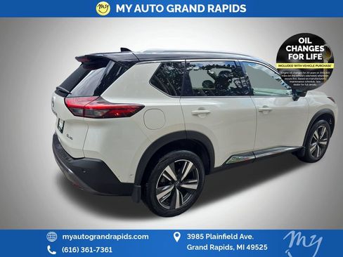 Used 2023 Nissan Rogue SL AWD/4WD image 7