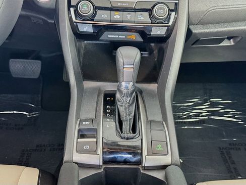 Used 2018 Honda Civic EX image 33