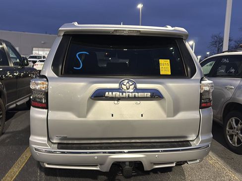 Used 2022 Toyota 4Runner Limited image 6
