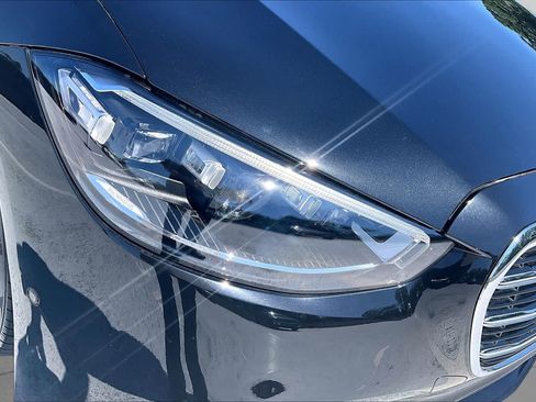 Used 2022 Mercedes-Benz S 580 4MATIC Sedan w/ AMG Line Package image 28