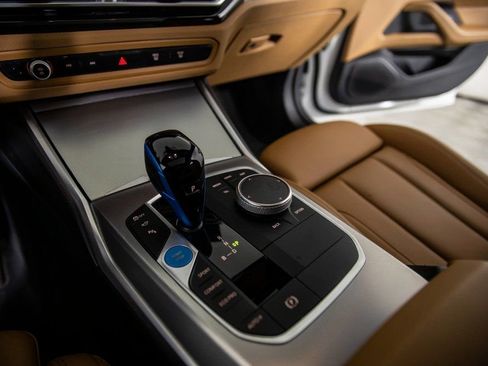 Used 2022 BMW i4 eDrive40 w/ Premium Package image 25