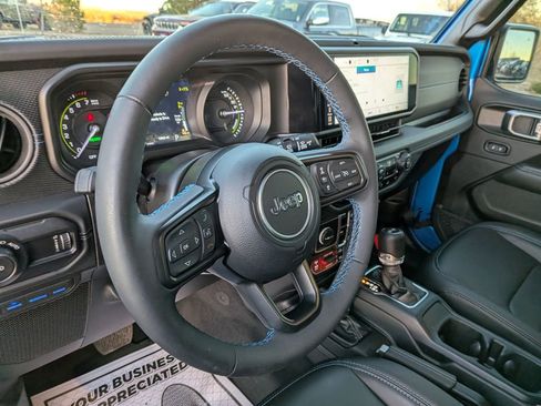 Used 2024 Jeep Wrangler Unlimited Rubicon 4xe image 12