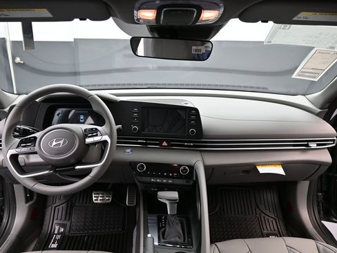 New 2026 Hyundai Elantra Sport FWD image 9