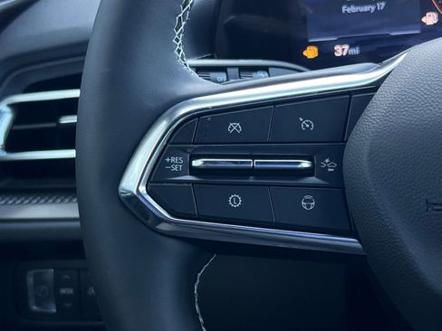 New 2025 Chevrolet Traverse LT w/ Enhanced Driving Package image 30