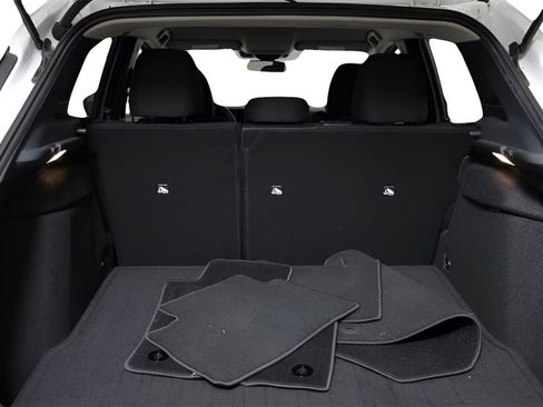 Used 2025 Nissan Kicks SV image 10