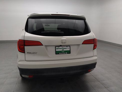 Used 2017 Honda Pilot EX image 6