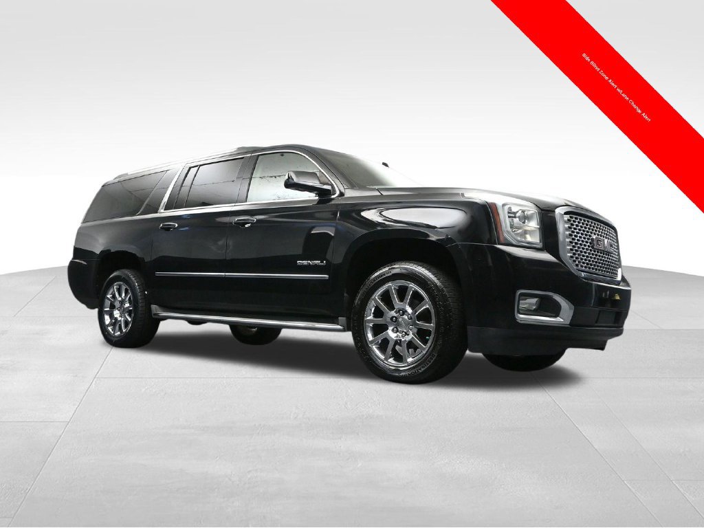 Used 2015 GMC Yukon XL Denali w/ Touring Package RWD image 30