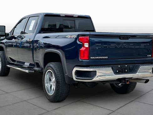 Used 2021 Chevrolet Silverado 2500 LTZ w/ LTZ Convenience Package AWD/4WD image 12