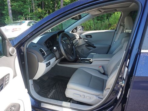 Used 2016 Acura RDX FWD w/ Technology Package image 2