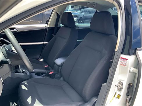 Used 2015 Volkswagen Jetta TDI S FWD image 11