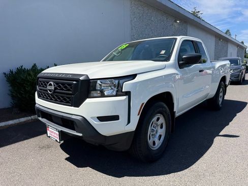 Certified 2023 Nissan Frontier S w/ Technology Package RWD image 2