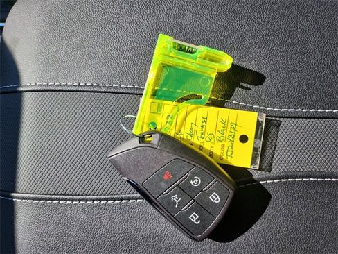 New 2026 Chevrolet Traverse RS w/ LPO, Floor Liner Package image 32