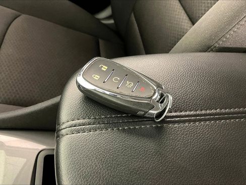 Used 2023 Chevrolet Malibu LT FWD image 33