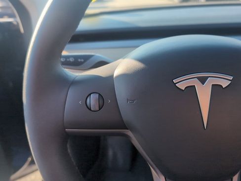 Used 2023 Tesla Model 3 Standard Range image 20