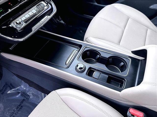 Used 2025 Lincoln Corsair Reserve FWD image 14
