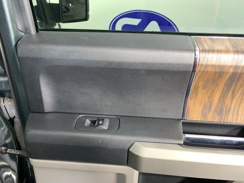 Used 2018 Ford F150 Lariat image 36